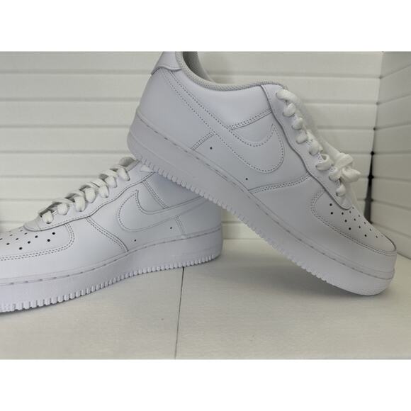 Nike Air Force 1 \'07 Triple White mens Size 12 CW2288-111 New Authentic main image 11